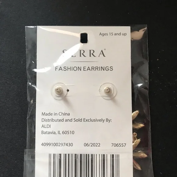 Earrings new - Picture 2 of 2